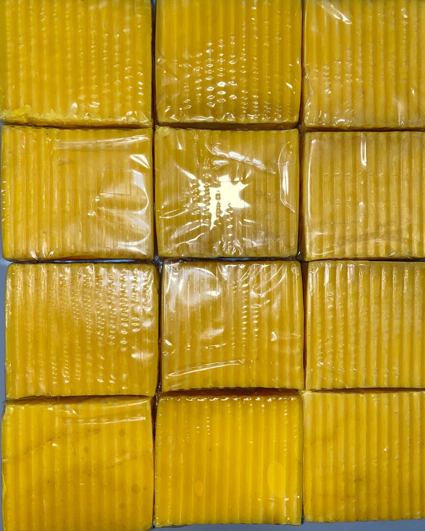 Kojic Nโ Turmeric Brightening Bar